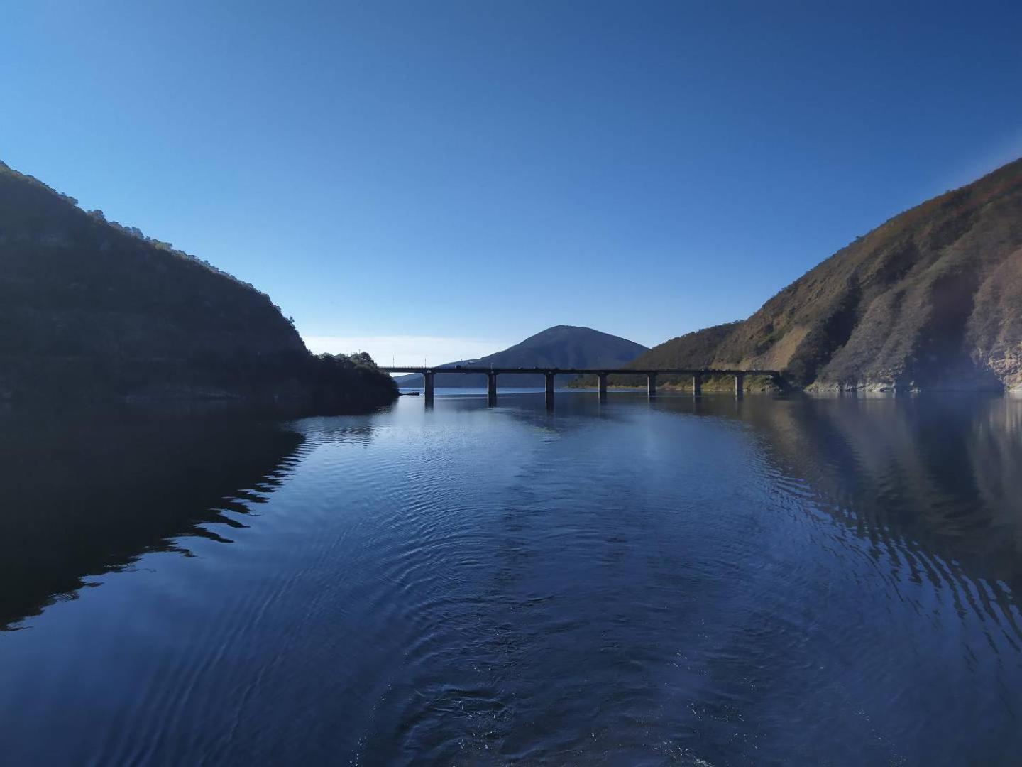 Terrazas Del Lago Cabra Corral Kültér fotó